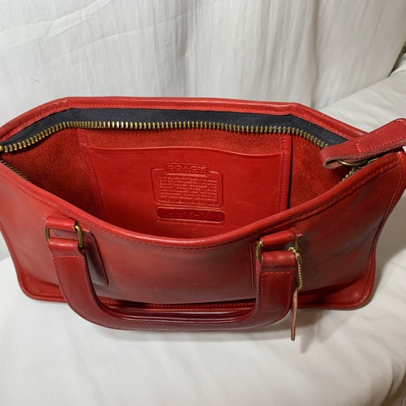 COACH Clutch Bag in Candy Apple Red - Picture 4 of 8